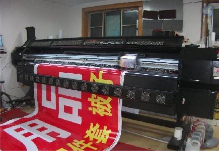  洛川喷绘广告分辨率是多少？