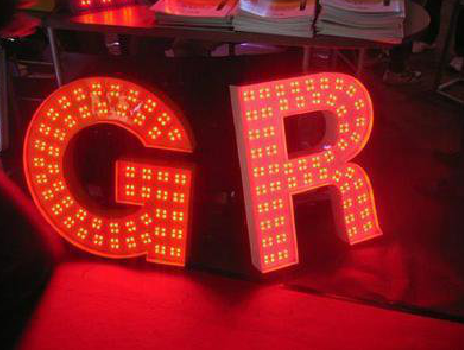  洛川LED发光字有哪些优势？